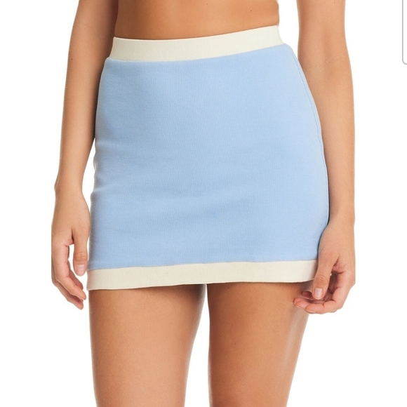 Red Carter Colorblock Crop Top & Skirt Set - Picture 5 of 6